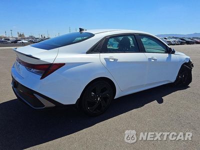 Trzecie zdjęcie samochodu z tyłu: 2026 HYUNDAI ELANTRA SEL SPORT VIN:KMHLM4DG9TU147720 - miniatura