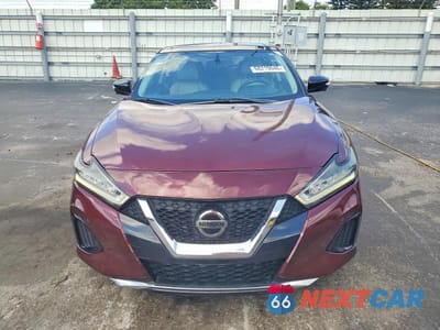 Piąte zdjęcie samochodu w środku: 2017 NISSAN MAXIMA PLATINUM VIN:1N4AA6AP7HC424209 - miniatura