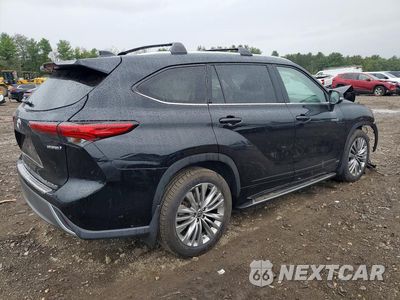 Trzecie zdjęcie samochodu z tyłu: 2021 TOYOTA HIGHLANDER HYBRID PLATINUM VIN:5TDEBRCH4MS047492 - miniatura
