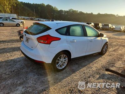 Trzecie zdjęcie samochodu z tyłu: 2017 FORD FOCUS SE VIN:1FADP3K22HL294434 - miniatura