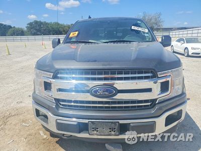 Piąte zdjęcie samochodu w środku: 2019 FORD F150 SUPERCREW VIN:1FTFW1E17KFC62520 - miniatura