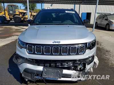 Piąte zdjęcie samochodu w środku: 2025 JEEP COMPASS LIMITED VIN:3C4NJDCN8ST545936 - miniatura