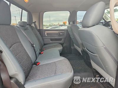 Zdjęcie 10 z 12 samochodu: 2018 RAM 1500 SLT VIN:3C6RR7LGXJG235315 - miniatura