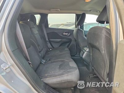 Zdjęcie 10 z 12 samochodu: 2015 JEEP CHEROKEE LATITUDE VIN:1C4PJMCB2FW744351 - miniatura