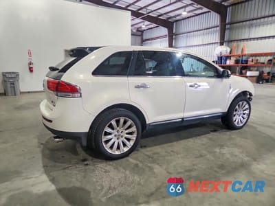 Trzecie zdjęcie samochodu z tyłu: 2013 LINCOLN MKX VIN:2LMDJ8JK6DBL26340 - miniatura