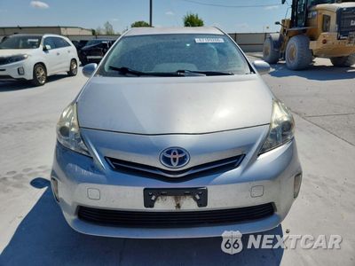 Piąte zdjęcie samochodu w środku: 2014 TOYOTA PRIUS V THREE VIN:JTDZN3EU9EJ003714 - miniatura