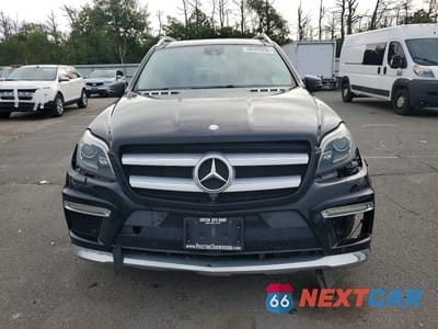 Piąte zdjęcie samochodu w środku: 2015 MERCEDES-BENZ GL 550 4MATIC VIN:4JGDF7DE4FA551416 - miniatura