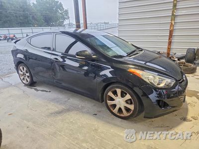 Czwarte zdjęcie samochodu z boku: 2013 HYUNDAI ELANTRA LIMITED VIN:5NPDH4AE8DH197214 - miniatura