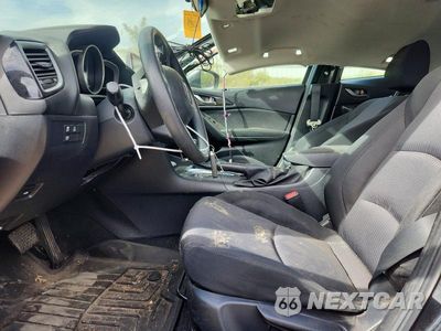 Zdjęcie 7 z 12 samochodu: 2016 MAZDA 3 SPORT VIN:3MZBM1U73GM299000 - miniatura