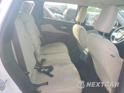 Zdjęcie 11 z 13 samochodu: 2016 JEEP CHEROKEE LATITUDE VIN:1C4PJMCB8GW245233 - miniatura