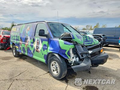 Czwarte zdjęcie samochodu z boku: 2014 CHEVROLET EXPRESS G2500 VIN:1GCWGGCA1E1149828 - miniatura