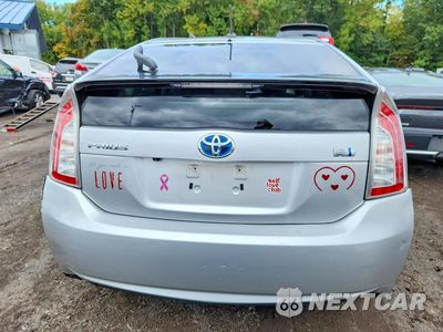 Zdjęcie 6 z 12 samochodu: 2012 TOYOTA PRIUS THREE VIN:JTDKN3DU0C5458959 - miniatura