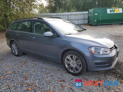 Czwarte zdjęcie samochodu z boku: 2016 VOLKSWAGEN GOLF SPORTWAGEN S VIN:3VWC17AU1GM522886 - miniatura