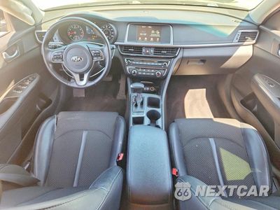 Zdjęcie 8 z 13 samochodu: 2018 KIA OPTIMA S VIN:5XXGT4L35JG243662 - miniatura