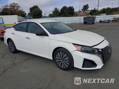 Czwarte zdjęcie samochodu z boku: 2025 NISSAN ALTIMA SV VIN:1N4BL4DVXSN317762 - miniatura