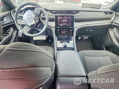Zdjęcie 8 z 13 samochodu: 2025 JEEP GRAND CHEROKEE LAREDO VIN:1C4RJGAG9SC289700 - miniatura