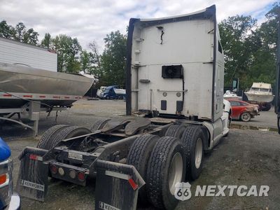 Trzecie zdjęcie samochodu z tyłu: 2016 KENWORTH CONSTRUCTION T680 VIN:1XKYD49X4GJ470068 - miniatura