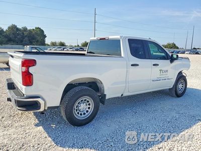 Trzecie zdjęcie samochodu z tyłu: 2025 CHEVROLET SILVERADO C1500 VIN:1GCRAAED8SZ294977 - miniatura