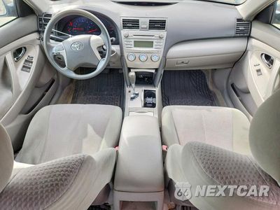 Zdjęcie 8 z 12 samochodu: 2010 TOYOTA CAMRY LE VIN:4T1BF3EK3AU061058 - miniatura