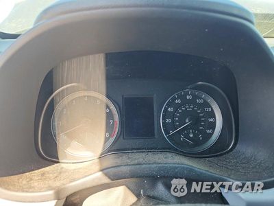 Zdjęcie 9 z 12 samochodu: 2021 HYUNDAI KONA SE VIN:KM8K1CAA8MU678830 - miniatura