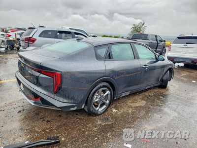 Trzecie zdjęcie samochodu z tyłu: 2026 KIA K4 LXS VIN:3KPFT4DE7TE269199 - miniatura