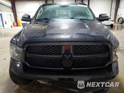 Piąte zdjęcie samochodu w środku: 2018 RAM 1500 SLT VIN:1C6RR7LT4JS158141 - miniatura