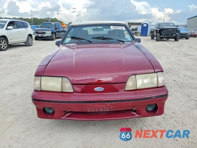 Piąte zdjęcie samochodu w środku: 1987 FORD MUSTANG GT VIN:1FABP45E9HF259570 - miniatura