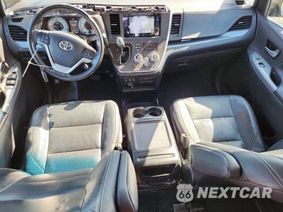 Zdjęcie 8 z 13 samochodu: 2017 TOYOTA SIENNA SE VIN:5TDXZ3DC5HS777356 - miniatura