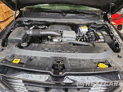 Zdjęcie 11 z 12 samochodu: 2026 RAM 1500 LARAMIE VIN:1C6SRFJT5TN274609 - miniatura