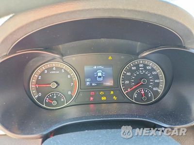 Zdjęcie 9 z 12 samochodu: 2019 KIA OPTIMA LX VIN:5XXGT4L38KG351596 - miniatura
