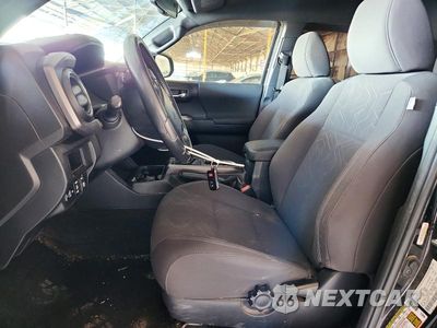 Zdjęcie 7 z 12 samochodu: 2017 TOYOTA TACOMA TRD OFF-ROAD VIN:3TMAZ5CN3HM050771 - miniatura