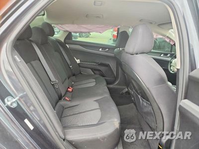 Zdjęcie 10 z 12 samochodu: 2023 KIA K5 LXS VIN:5XXG14J25PG212050 - miniatura