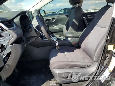 Zdjęcie 7 z 13 samochodu: 2020 TOYOTA RAV4 XLE VIN:2T3P1RFV1LC137369 - miniatura
