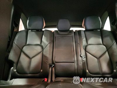 Zdjęcie 10 z 13 samochodu: 2012 PORSCHE CAYENNE VIN:WP1AA2A20CLA06895 - miniatura
