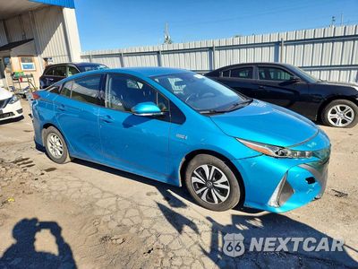Czwarte zdjęcie samochodu z boku: 2018 TOYOTA PRIUS PRIME PLUS VIN:JTDKARFPXJ3095293 - miniatura