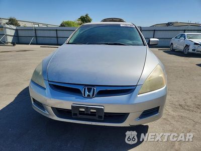 Piąte zdjęcie samochodu w środku: 2007 HONDA ACCORD SE VIN:JHMCM56307C005576 - miniatura