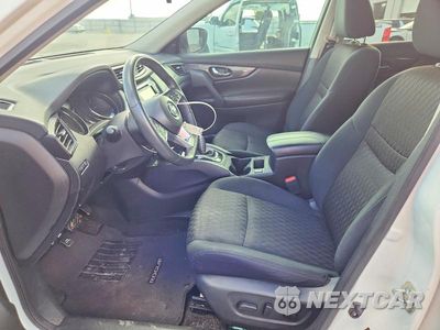 Zdjęcie 7 z 13 samochodu: 2017 NISSAN ROGUE SV VIN:5N1AT2MT7HC891017 - miniatura