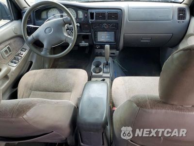Zdjęcie 8 z 12 samochodu: 2004 TOYOTA TACOMA PRERUNNER V6 VIN:5TEGN92N44Z409962 - miniatura