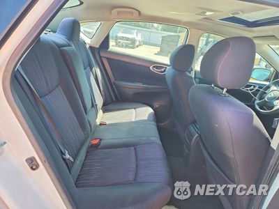 Zdjęcie 10 z 12 samochodu: 2017 NISSAN SENTRA SV VIN:3N1AB7AP2HY306818 - miniatura