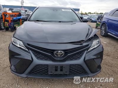 Piąte zdjęcie samochodu w środku: 2019 TOYOTA CAMRY L VIN:4T1B11HK8KU764235 - miniatura