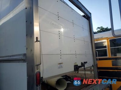 Zdjęcie 6 z 13 samochodu: 2023 ISUZU NPR HD - BOX TRUCK VIN:54DC4W1D0PS201381 - miniatura