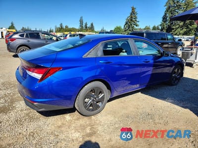 Trzecie zdjęcie samochodu z tyłu: 2023 HYUNDAI ELANTRA SEL VIN:KMHLM4AG3PU448736 - miniatura