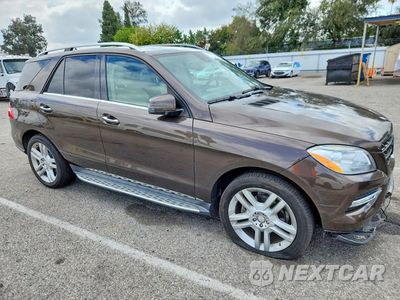 Czwarte zdjęcie samochodu z boku: 2015 MERCEDES-BENZ ML 350 VIN:4JGDA5JB2FA495554 - miniatura