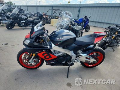 Trzecie zdjęcie samochodu z tyłu: 2017 APRILIA RSV4 RR VIN:ZD4KEU00XHS000223 - miniatura