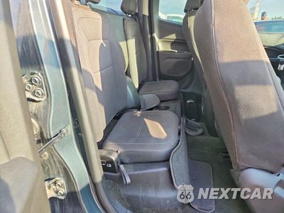 Zdjęcie 10 z 12 samochodu: 2015 CHEVROLET COLORADO WORK TRUCK VIN:1GCHTBEA1F1162181 - miniatura