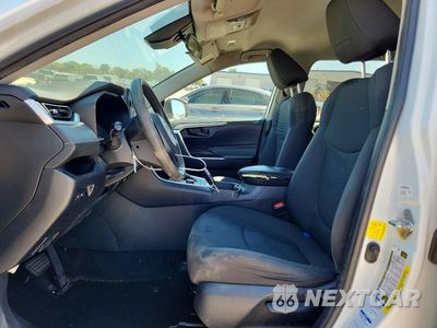 Zdjęcie 7 z 13 samochodu: 2019 TOYOTA RAV4 LE VIN:2T3MWRFV0KW025034 - miniatura