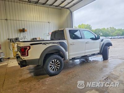 Trzecie zdjęcie samochodu z tyłu: 2020 FORD F150 RAPTOR VIN:1FTFW1RG3LFB15515 - miniatura