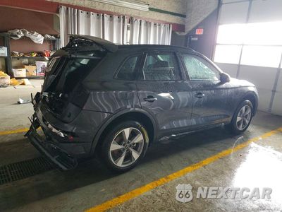 Trzecie zdjęcie samochodu z tyłu: 2025 AUDI Q5 PREMIUM 40 VIN:WA1ABAFY8S2017051 - miniatura