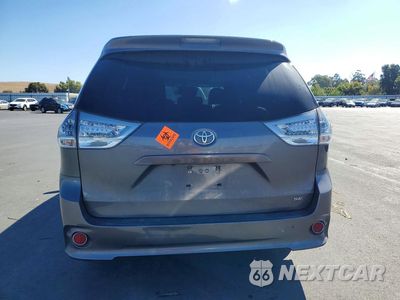Zdjęcie 6 z 12 samochodu: 2017 TOYOTA SIENNA SE VIN:5TDXZ3DC0HS871970 - miniatura