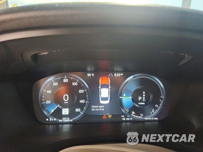 Zdjęcie 9 z 13 samochodu: 2022 VOLVO S60 T8 RECHARGE R-DESIGN EXPRESSIO VIN:7JRH60FZ3NG193168 - miniatura